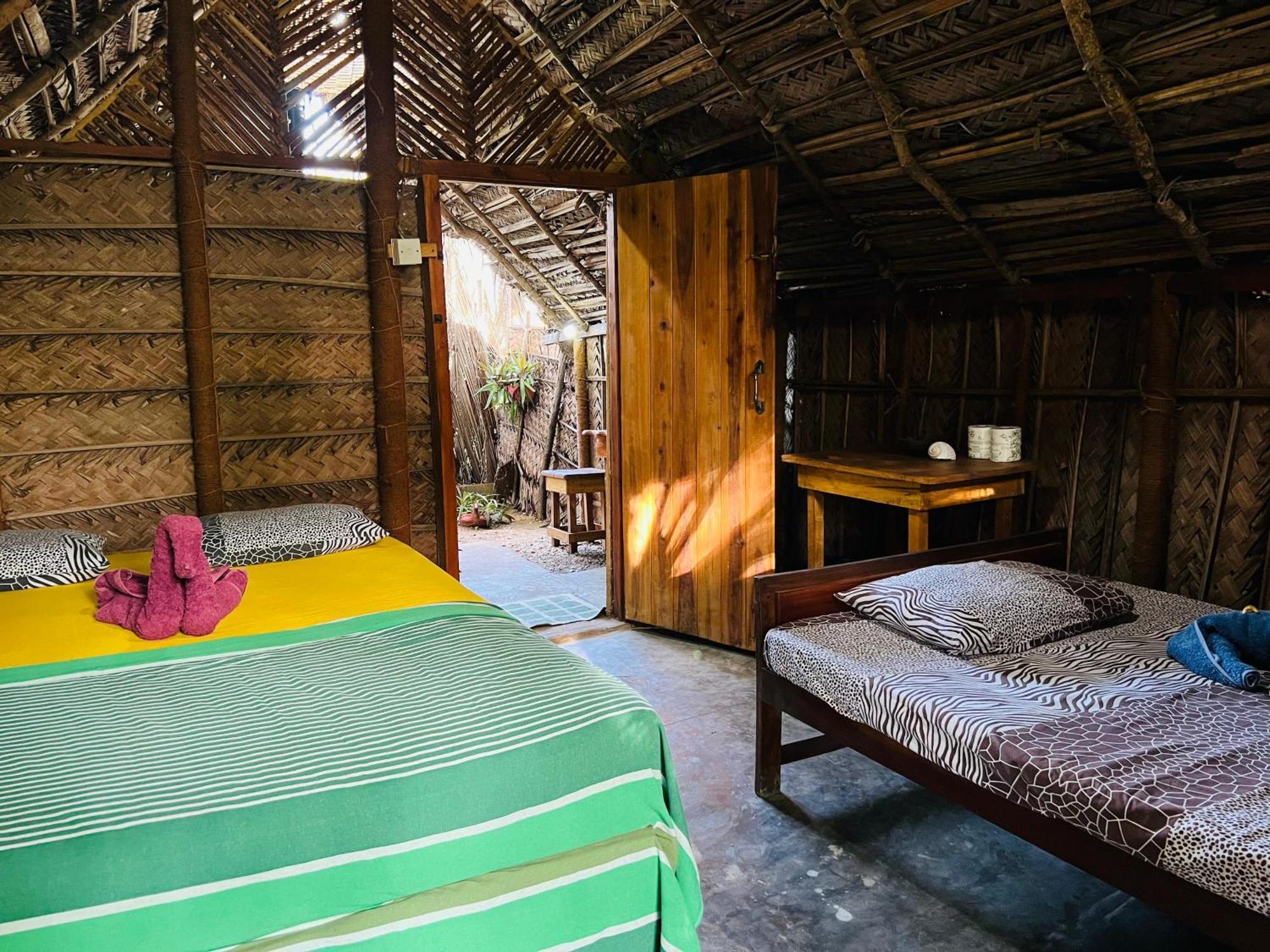 Kite House Cafe Bed & Breakfast Kalpitiya Bagian luar foto